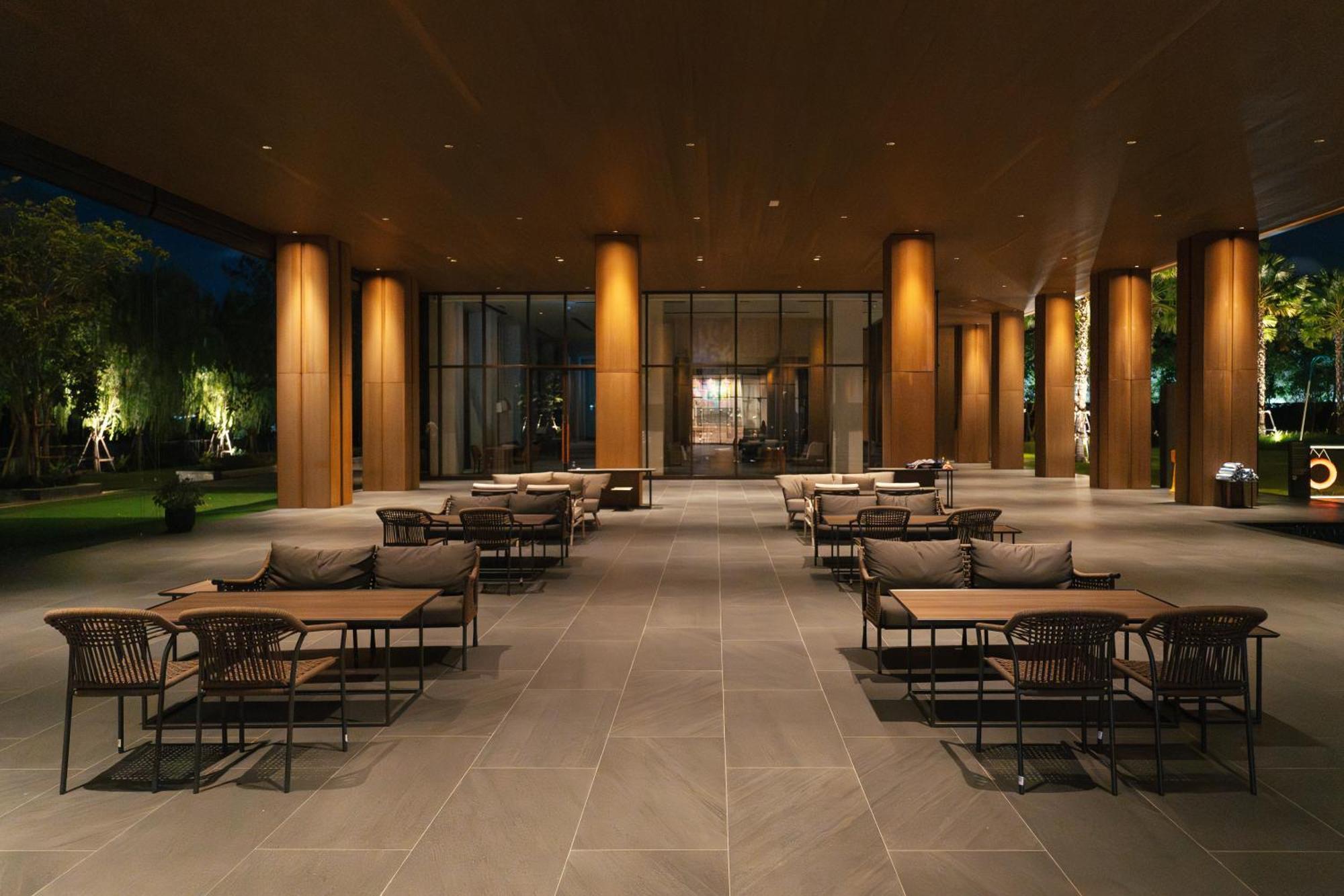 Courtyard By Marriott Bangkok Suvarnabhumi Airport 外观 照片