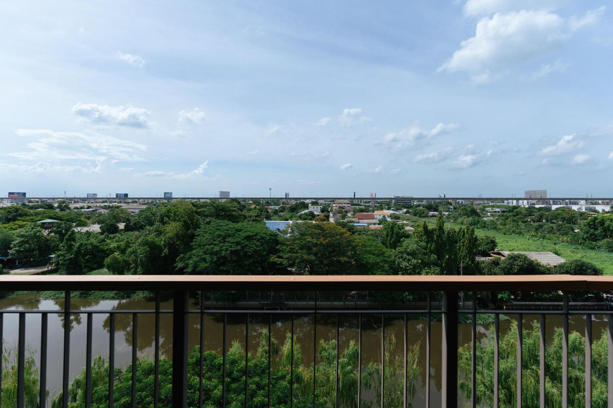 Courtyard By Marriott Bangkok Suvarnabhumi Airport 外观 照片